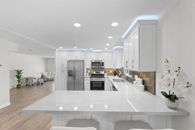 2250 N Broadway SPC 4, Escondido, CA 92026