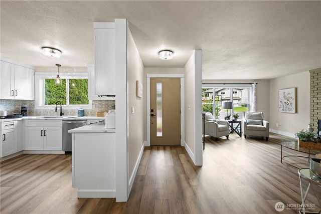 16518 26th Avenue SE, Bothell, WA 98012