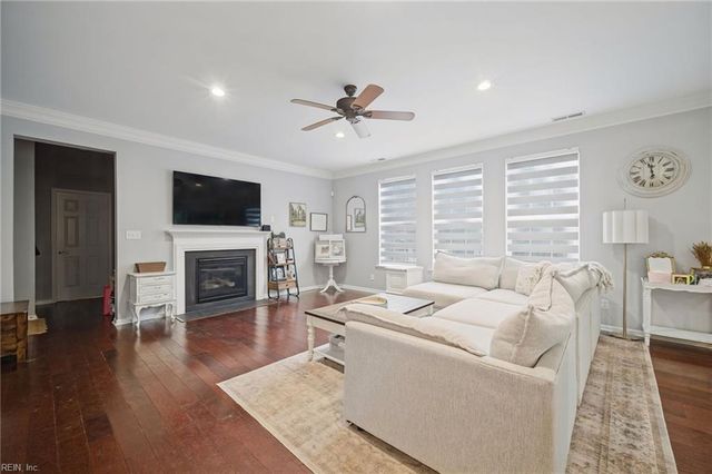 126 Torrington CIR, Suffolk, VA 23436