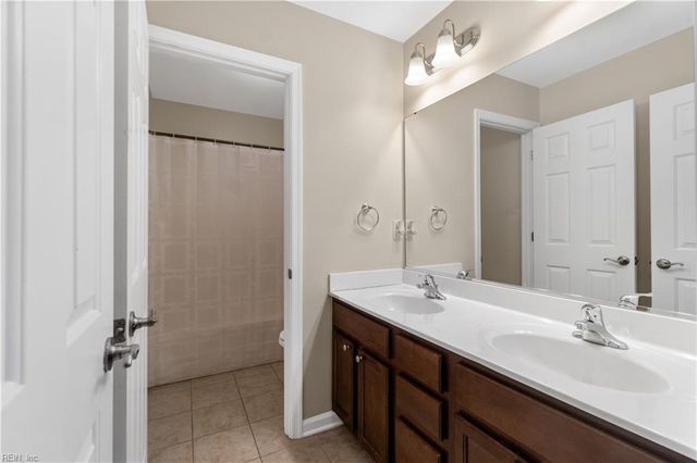 126 Torrington CIR, Suffolk, VA 23436