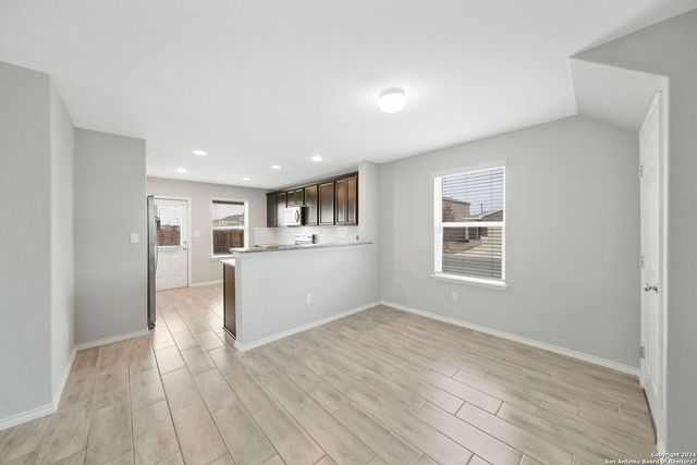 12042 SILVER LGT, San Antonio, TX 78254