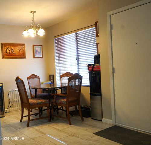 9616 W MOUNTAIN VIEW Road A, Peoria, AZ 85345