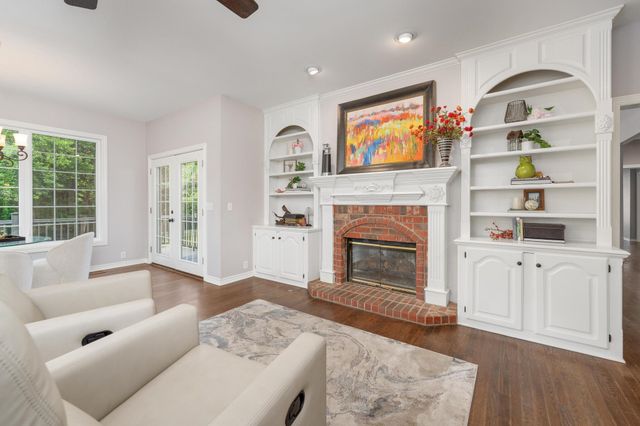 23 N Scottsdale St, Wichita, KS 67230