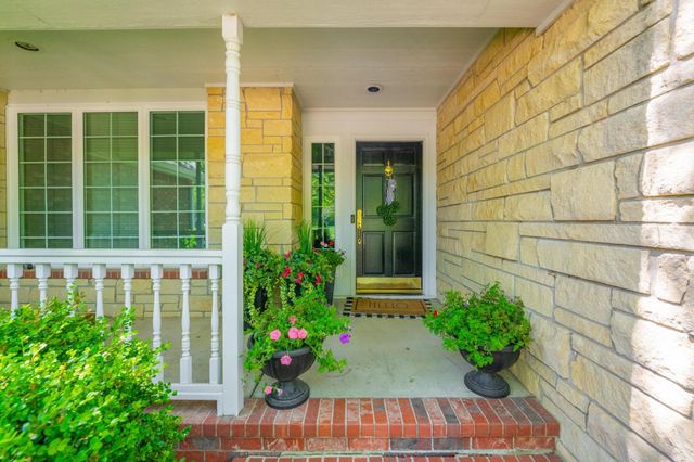 23 N Scottsdale St, Wichita, KS 67230