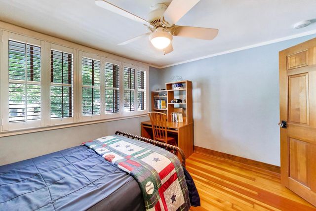 203 N Haddow Avenue, Arlington Heights, IL 60004