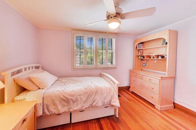203 N Haddow Avenue, Arlington Heights, IL 60004