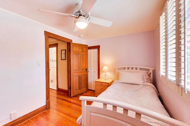 203 N Haddow Avenue, Arlington Heights, IL 60004