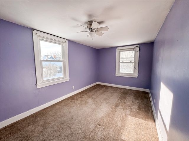 1207 Ohio Ave, White Oak, PA 15131