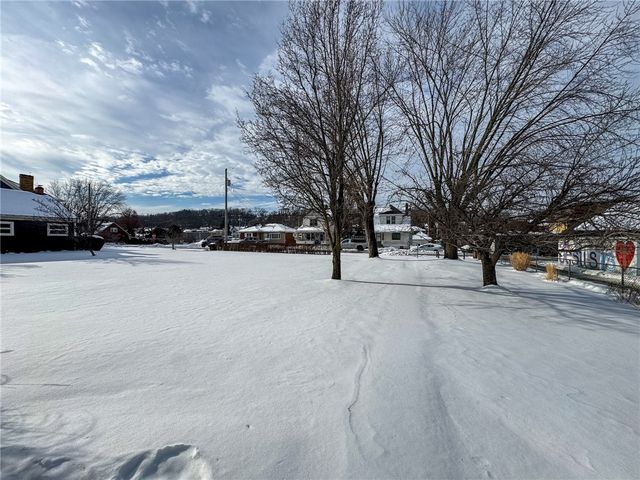 1207 Ohio Ave, White Oak, PA 15131