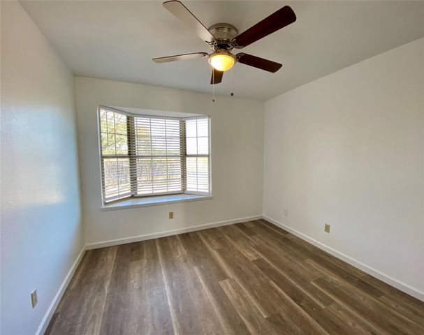 5502 Longhorn LNDG, Austin, TX 78734