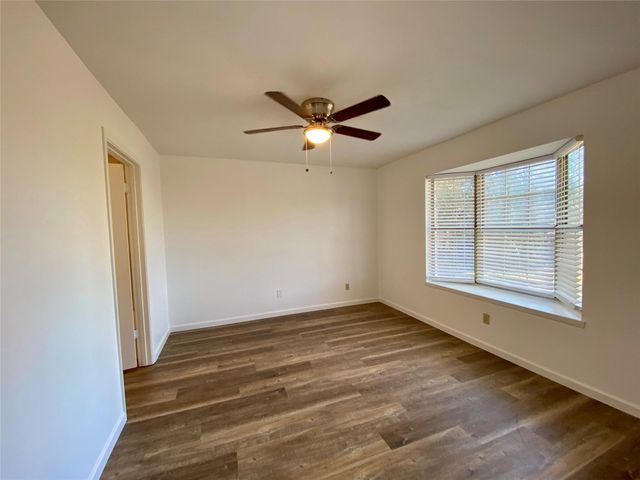 5502 Longhorn LNDG, Austin, TX 78734