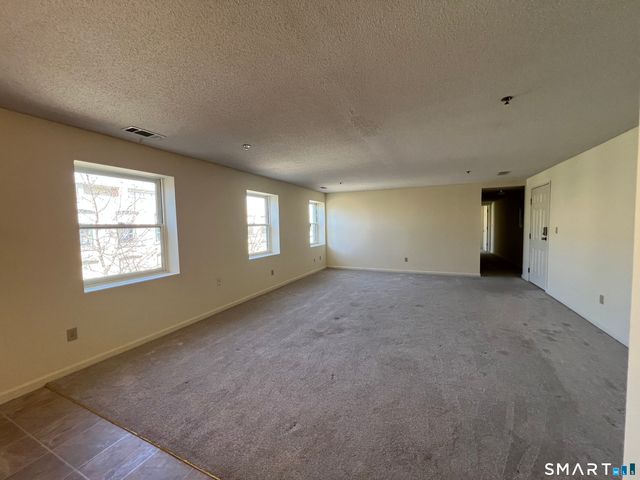 427 Judd Square 427, Wallingford, CT 06492