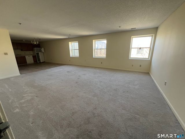 427 Judd Square 427, Wallingford, CT 06492