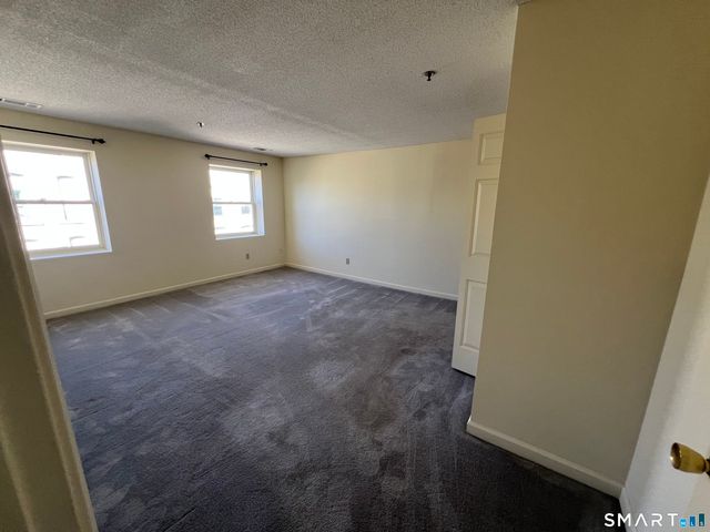 427 Judd Square 427, Wallingford, CT 06492