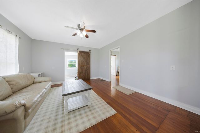 7000 E 500 N, Patoka, IN 47666