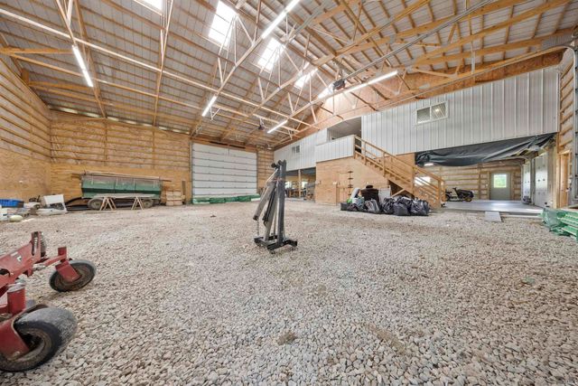 7000 E 500 N, Patoka, IN 47666