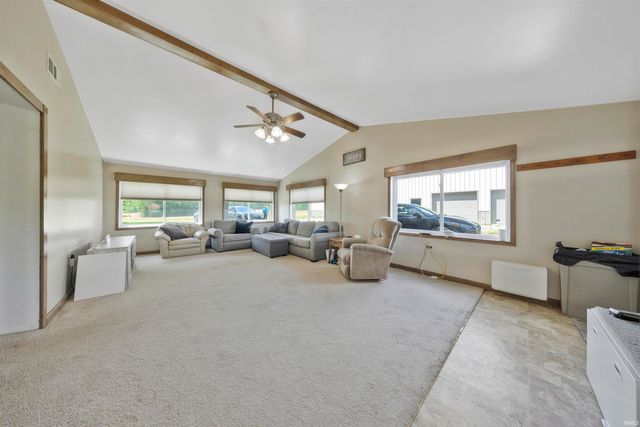 7000 E 500 N, Patoka, IN 47666
