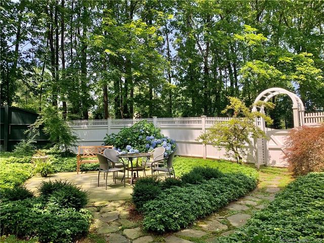 18a Hillandale Road, Westport, CT 06880