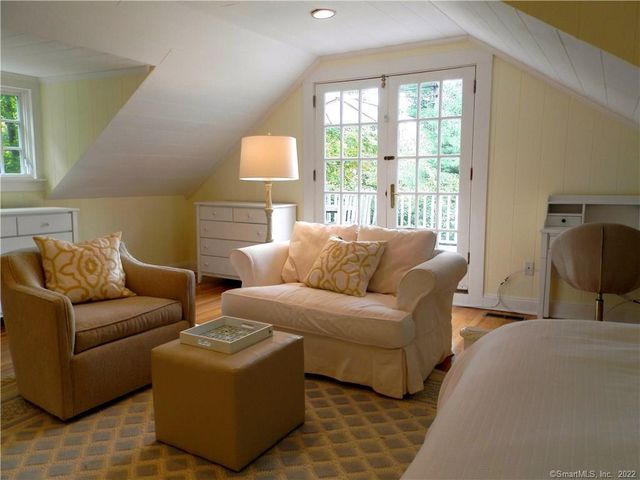 18a Hillandale Road, Westport, CT 06880