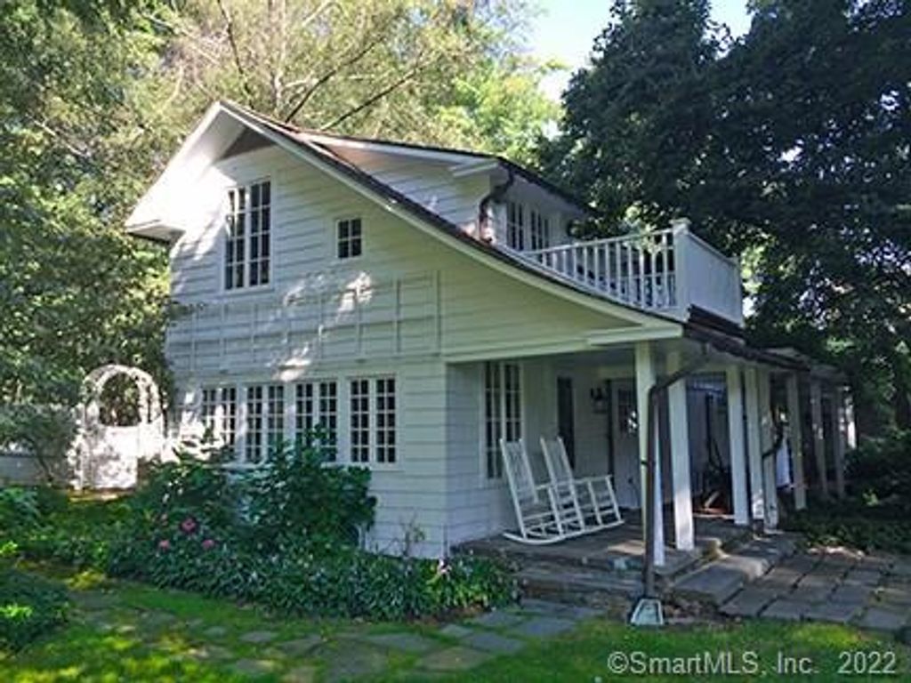 18a Hillandale Road, Westport, CT 06880