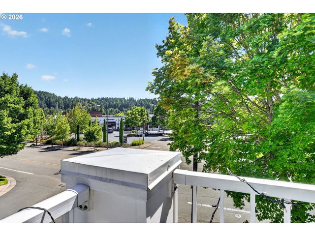 14800 Sw SANDHILL Loop 201, Beaverton, OR 97007