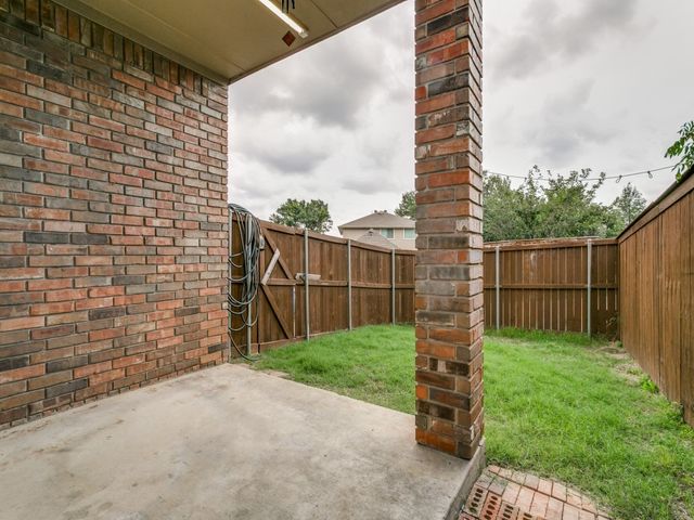 1417 Homestead Lane, Carrollton, TX 75007