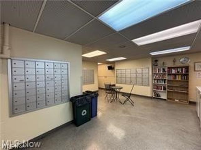 11850 Edgewater Drive 723, Lakewood, OH 44107
