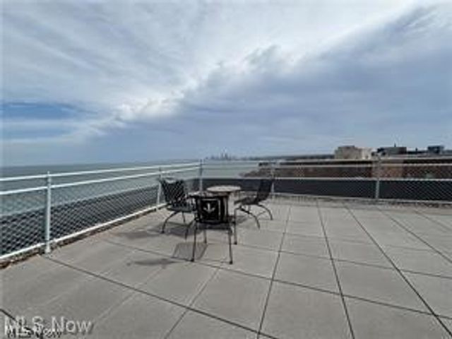 11850 Edgewater Drive 723, Lakewood, OH 44107