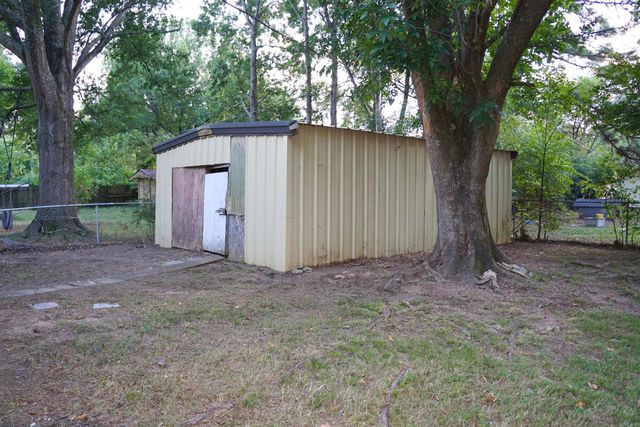 207 Fairway Drive, Conway, AR 72034