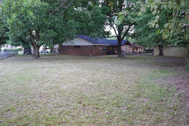 207 Fairway Drive, Conway, AR 72034