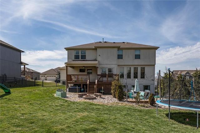 3009 SW Arthur Drive SW, Lee's Summit, MO 64082