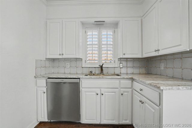 1647 S College Avenue, Tulsa, OK 74104