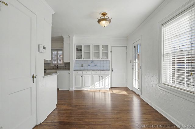 1647 S College Avenue, Tulsa, OK 74104