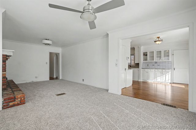 1647 S College Avenue, Tulsa, OK 74104