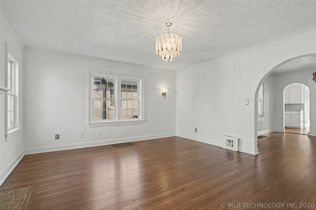 1647 S College Avenue, Tulsa, OK 74104