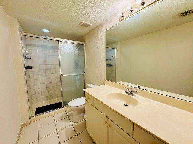 1954 Freeport Lane 1954, Riviera Beach, FL 33404