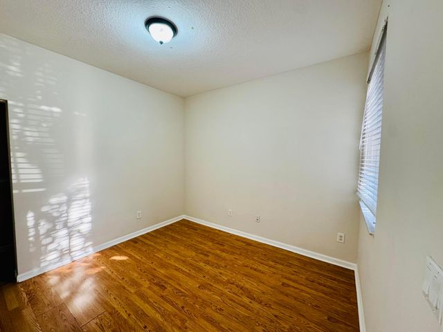 1954 Freeport Lane 1954, Riviera Beach, FL 33404