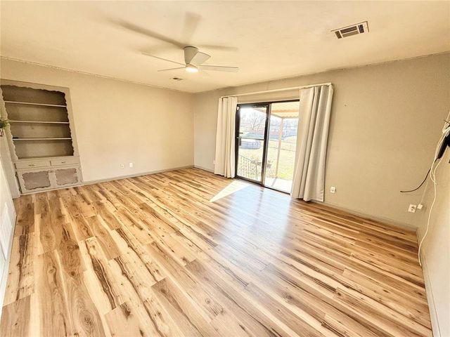 3001 N Peebly Drive, Midwest City, OK 73110