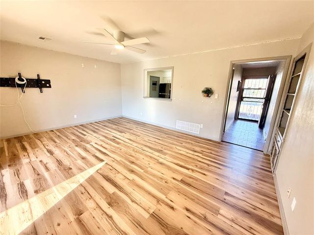 3001 N Peebly Drive, Midwest City, OK 73110