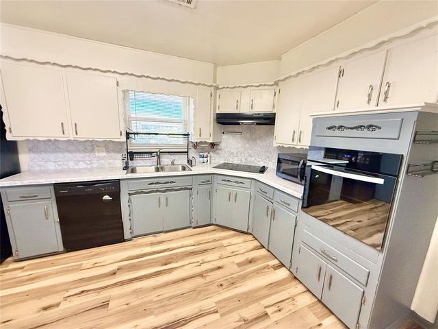 3001 N Peebly Drive, Midwest City, OK 73110