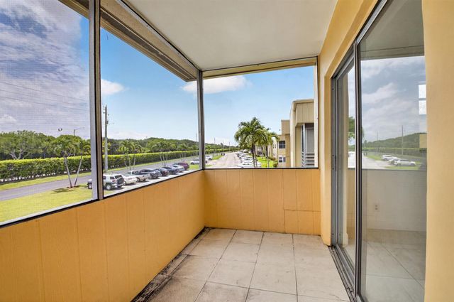 506 E Capri Road 506, Delray Beach, FL 33484