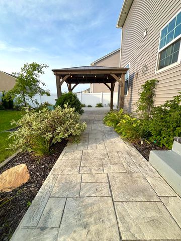 10990 Arkansas Place, Crown Point, IN 46307
