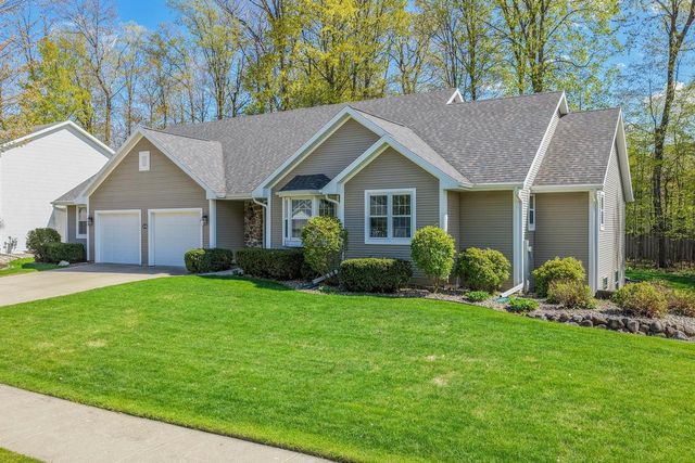 3076 ESSEN ROAD, Green Bay, WI 54311