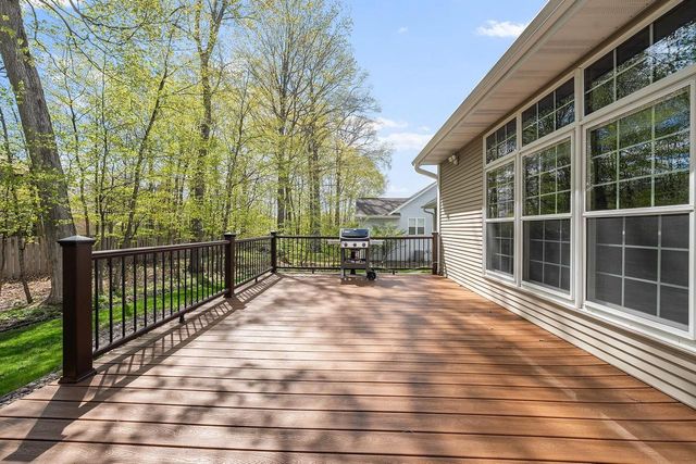 3076 ESSEN ROAD, Green Bay, WI 54311