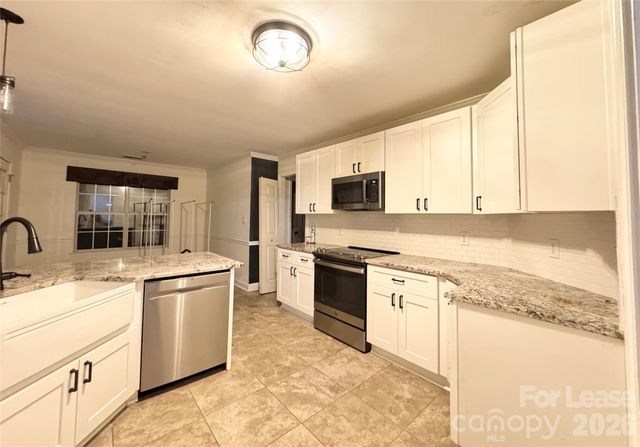 7712 Hickory Stick Place, Charlotte, NC 28277