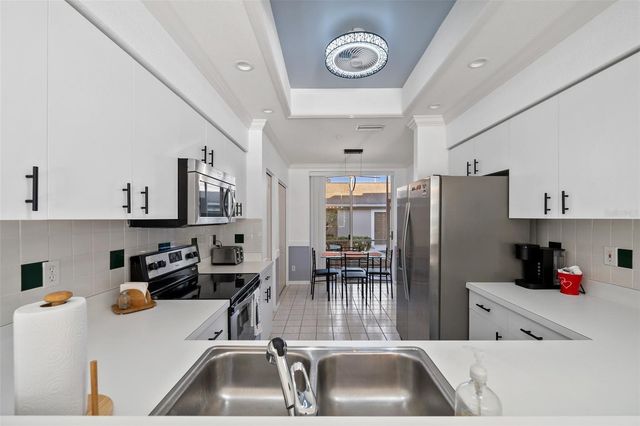 9611 CASTLE POINT DRIVE 912, Sarasota, FL 34238