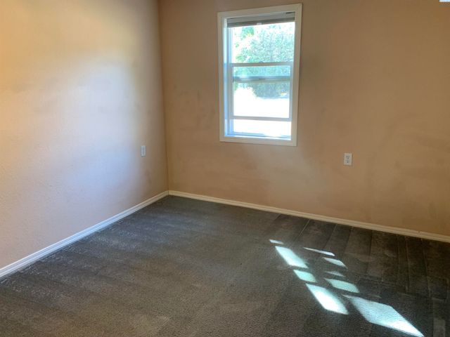 515 NW Irving St, Pullman, WA 99163