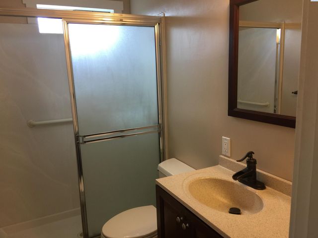 515 NW Irving St, Pullman, WA 99163