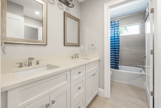 7 Hudson St, Natick, MA 01760