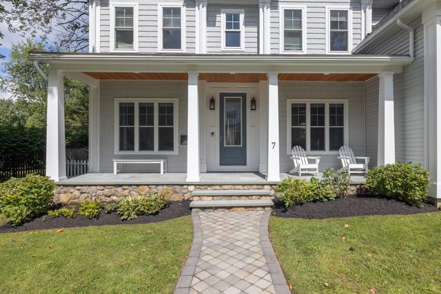 7 Hudson St, Natick, MA 01760